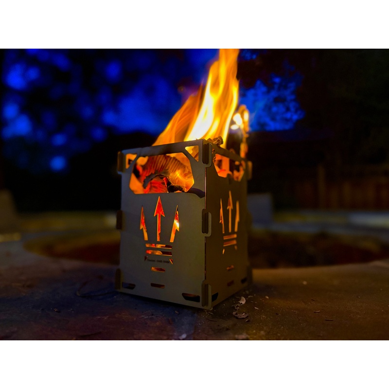 Ultra-Light Collapsible Titanium Pocket Stove by Maratac