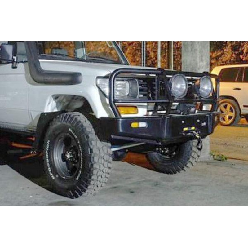 Dobinsons Classic Black Bullbar for Toyota Land Cruiser 70 Series 1985 to 2007 (BU59-3515)
