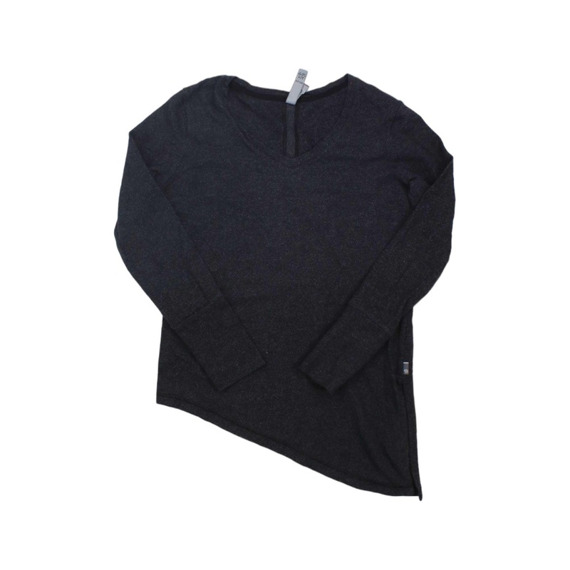 Mountain Hardwear Womens Angled Hem Long Sleeve Shirt